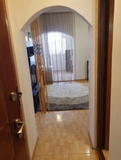 Apartament cu o camera de inchiriat situat in zona Hala Centrala 